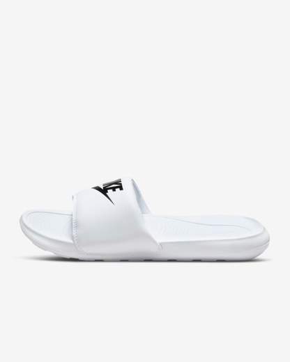 NIKE CN9675-100