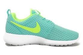 NIKE 724850371