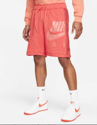 NIKE ▼