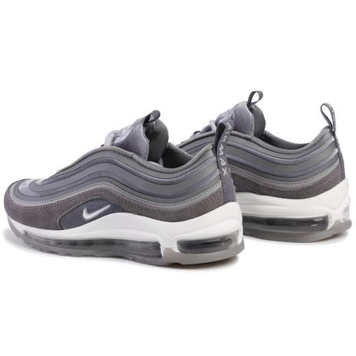 NIKE ▼