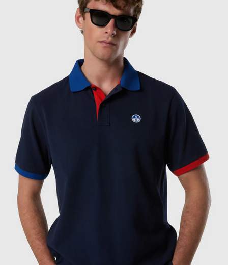 POLO CON DETTAGLI A CONTRASTO