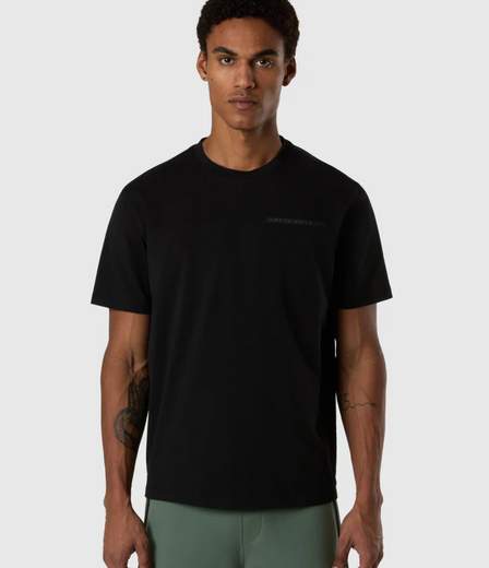T-SHIRT CON LETTERING