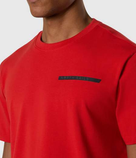 T-SHIRT CON LETTERING