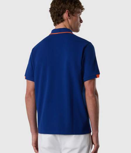 POLO CON DETTAGLI FLUO
