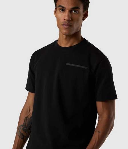T-SHIRT CON LETTERING