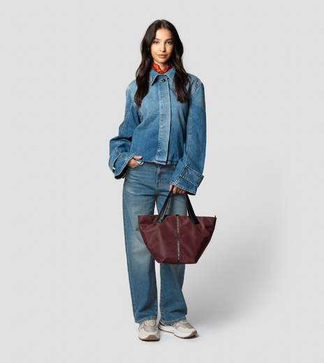 Alexander Smith LAURENMEDIUM