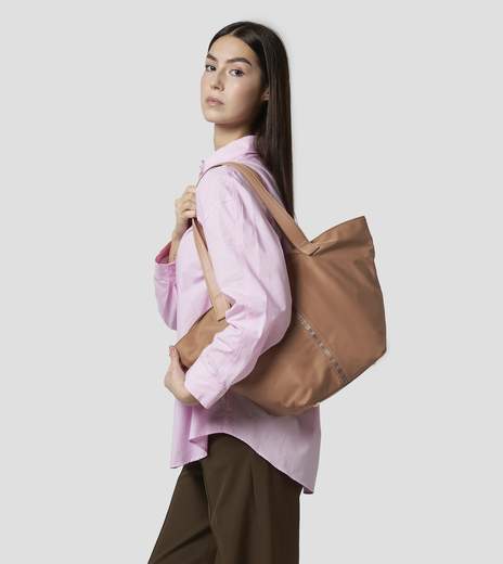 Alexander Smith LAURENLARGE