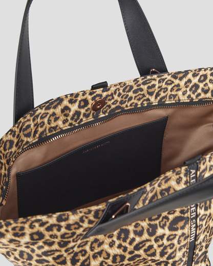 Alexander Smith LAURENMEDIUM