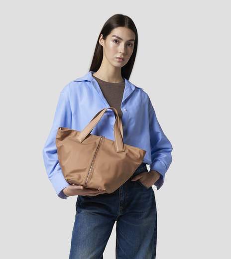 Alexander Smith LAURENMEDIUM