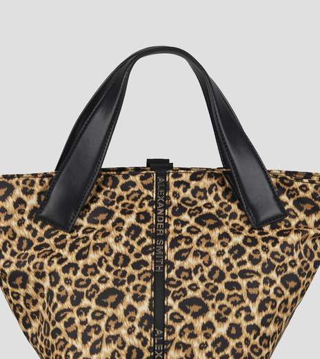 Alexander Smith LAURENMEDIUM