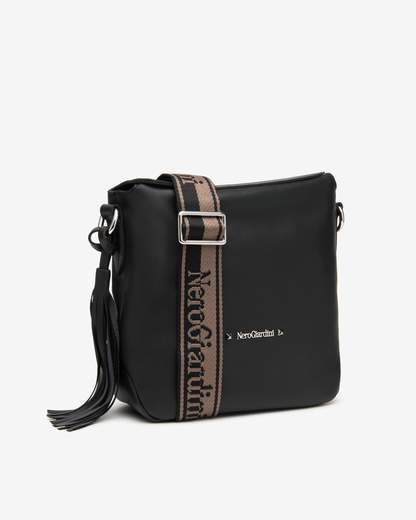 Nero Giardini E543917D