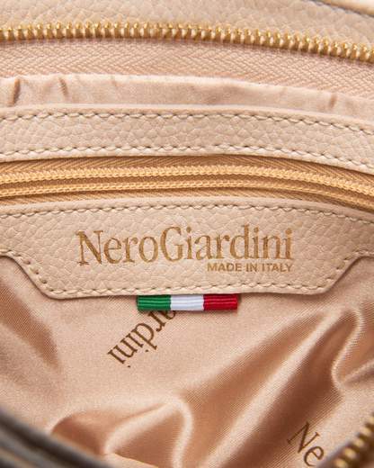 Nero Giardini E543925D