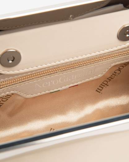 Nero Giardini E644131DE