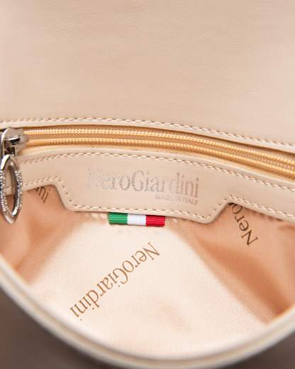 Nero Giardini E543901DE