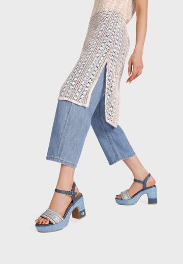 Queen Helena ZM11055