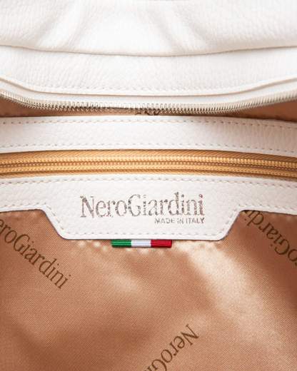 Nero Giardini E543930D