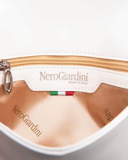 Nero Giardini E543901DE