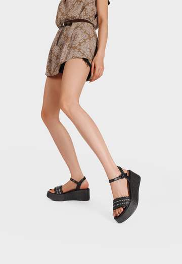 Queen Helena ZM11052