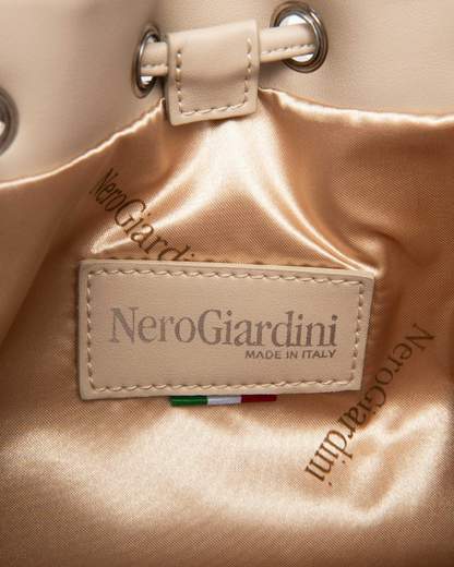 Nero Giardini E644125D