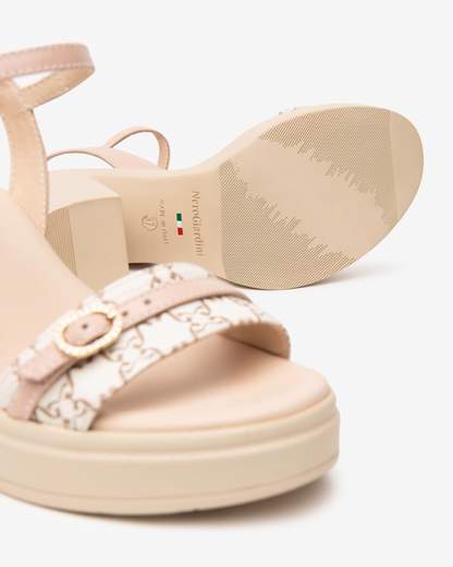 Nero Giardini E513664D