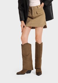 Queen Helena X31-109