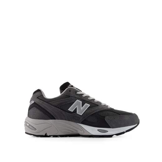 NEW BALANCE U880R3TR