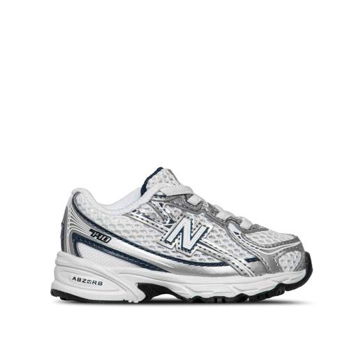 NEW BALANCE IZ740WN