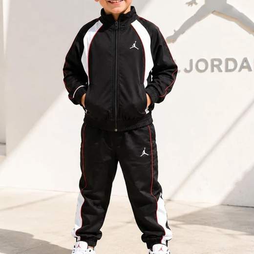 AIR JORDAN 85G286-023