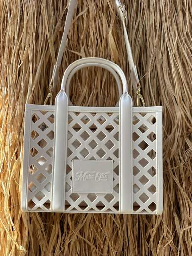 MARC ELLIS FLAT PLOT