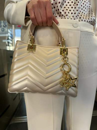 MARC ELLIS FLAT KRISSY WAVE S