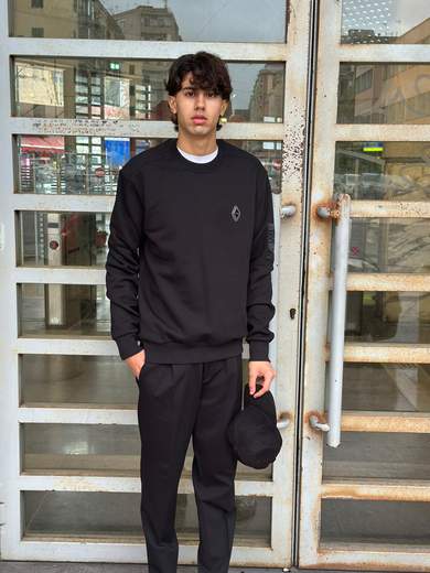 YES LONDON XMF3989