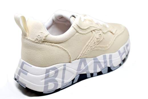 VOILE BLANCHE CLUB 105