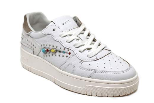 D.A.T.E. TORNEO STUDS