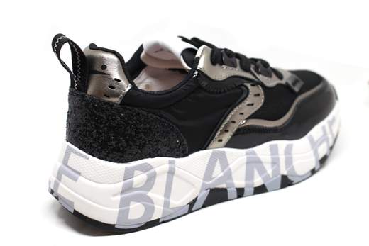 VOILE BLANCHE CLUB 105