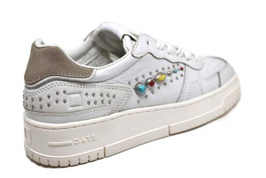 D.A.T.E. TORNEO STUDS