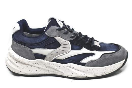 VOILE BLANCHE CLUB 22