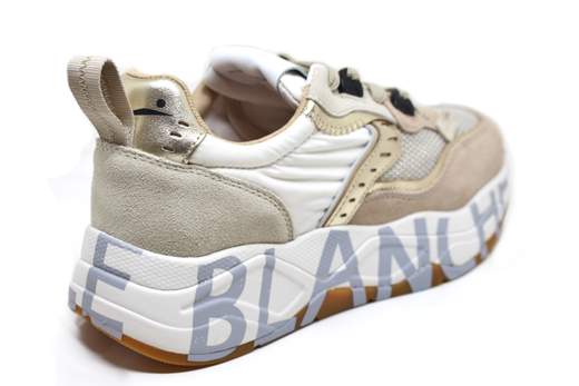 VOILE BLANCHE CLUB 105