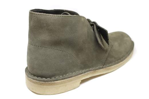 CLARKS DESERT BOOT