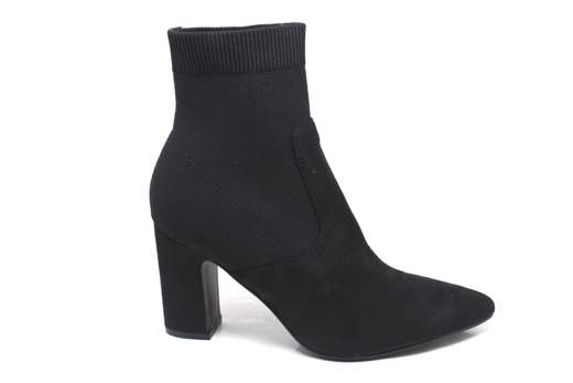 STEVE MADDEN RESEARCH