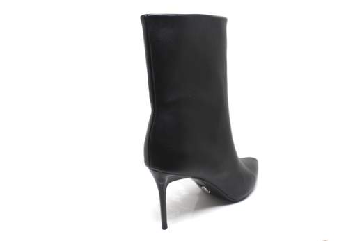 STEVE MADDEN LYRICALS