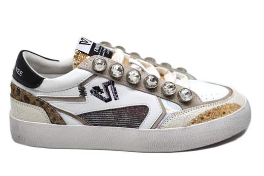 EMANUELLE VEE SOLEDAD STRASS