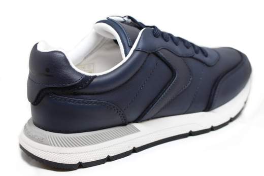 VOILE BLANCHE STORM