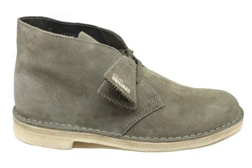 CLARKS DESERT BOOT