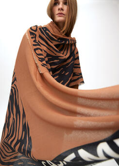 LOLA CASADEMUNT LF2507020