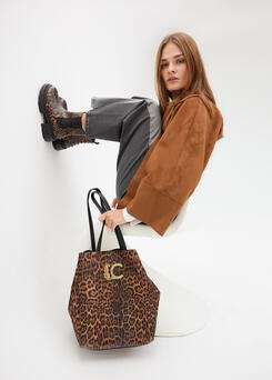 LOLA CASADEMUNT LF2504061