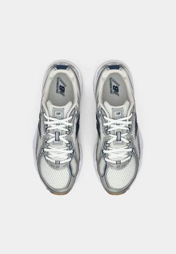 New Balance U740
