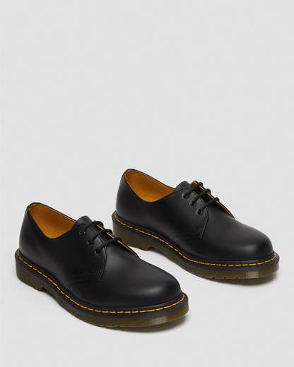 DR. MARTENS SHOES MAN