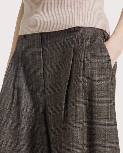 SEVENTY BERMUDA DONNA