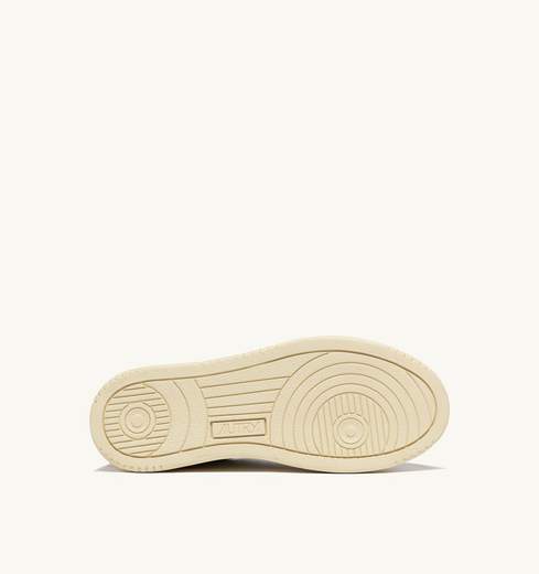 Autry Medalist Low Woman