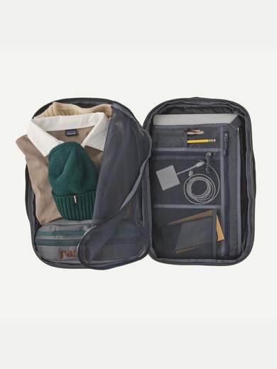PATAGONIA ZAINO DA ESCURSIONIMO (FINO A 45L) UNISEX